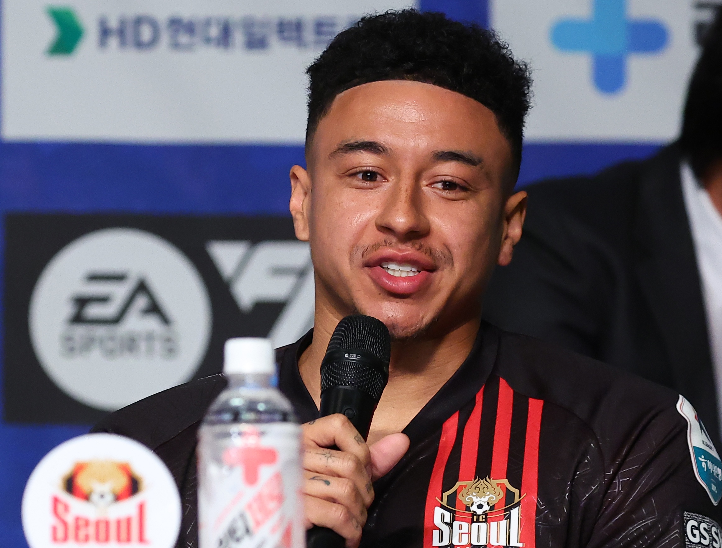 5030万到期合同！名记：多队高管猜测小卡今夏是否会交易离开快船